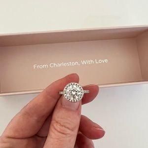 Everly Ring 2 carat size 5